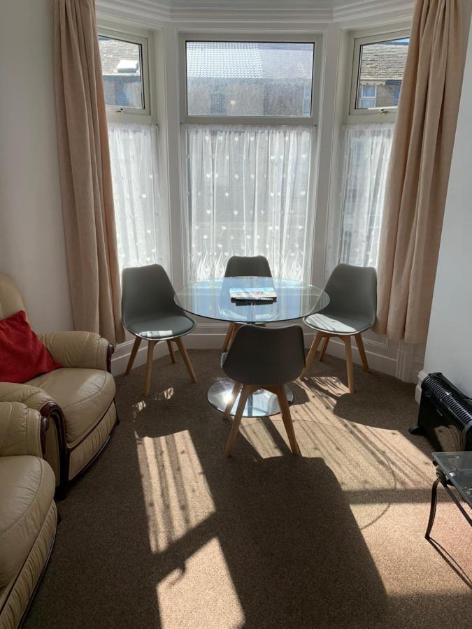 Delamere Holiday Flat Blackpool Esterno foto